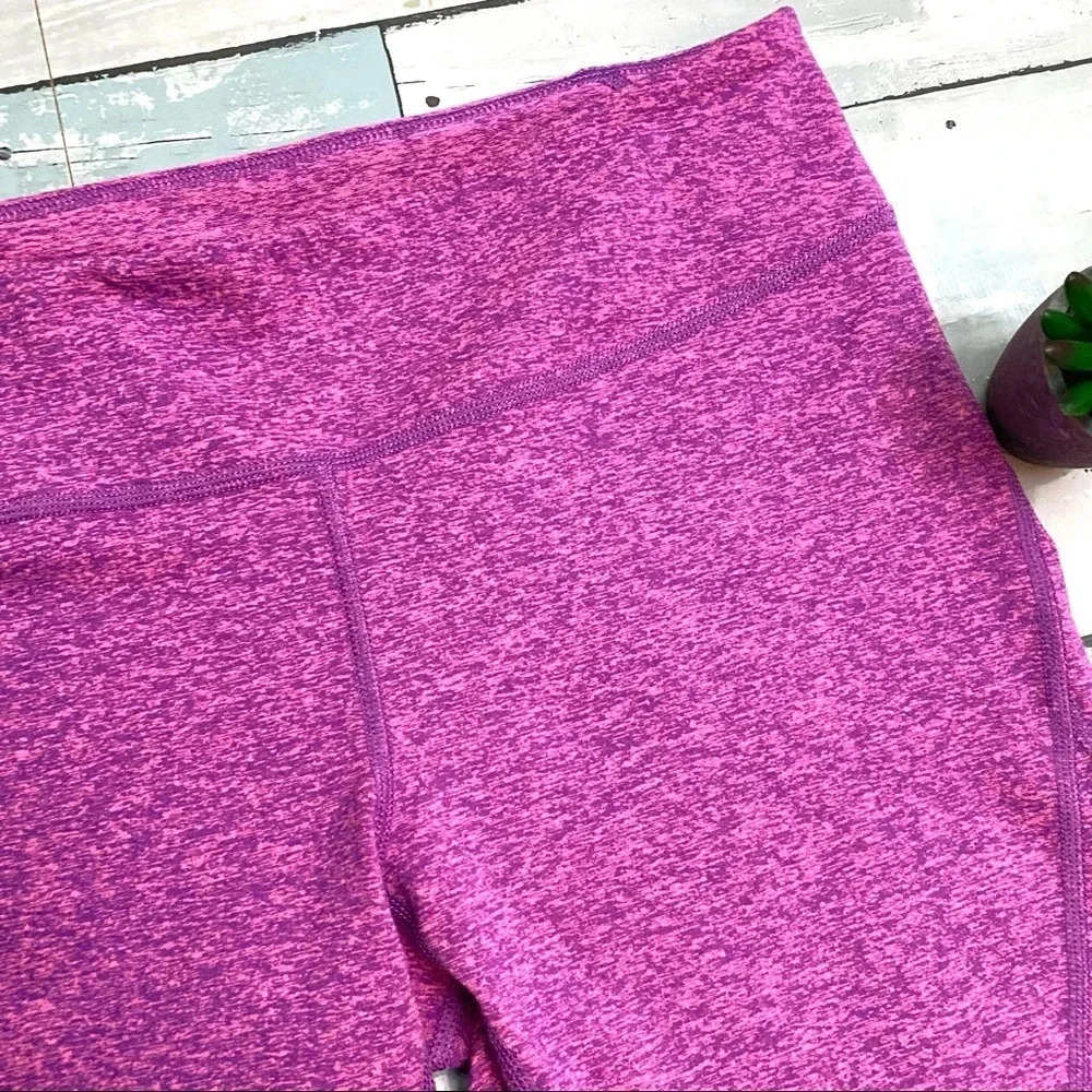 ZELLA Pink/Purple Workout Capri Leggings - Picture 4 of 8